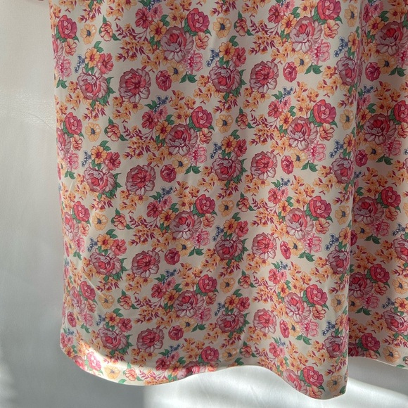 Simply Southern Women’s Dress Size Medium Soft Material Floral Pastel Pockets - Picture 9 of 10